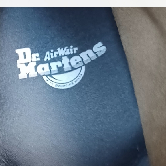 Dr. Martens Women SZ 8 Black and Brown Boots look at the photos there are detail - Picture 2 of 15